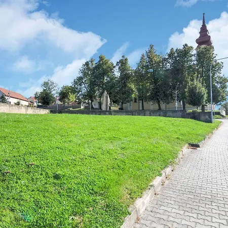 Comfortable With Indoor Swimming Pool And Jacuzzi Apartment